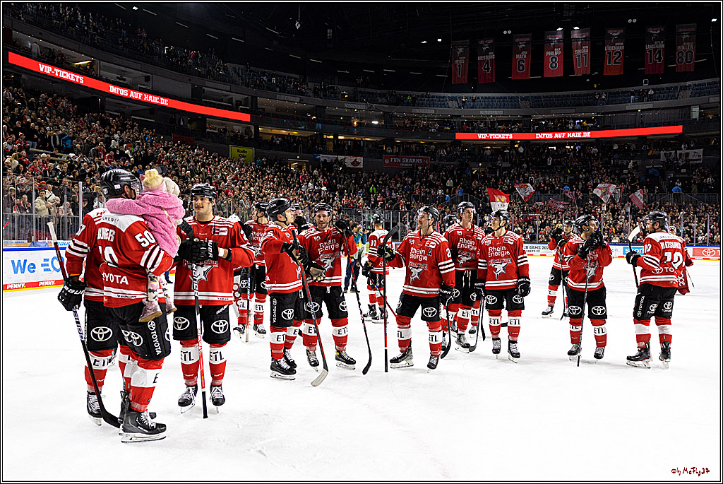 PENNY DEL;  Kölner Haie - Nuernberger Ice Tigers; Köln, 18.11.2022